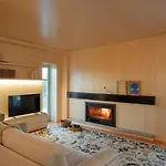 70's Wood House 빌라 *