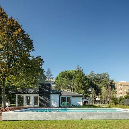 70's Wood House * Maia (Porto)