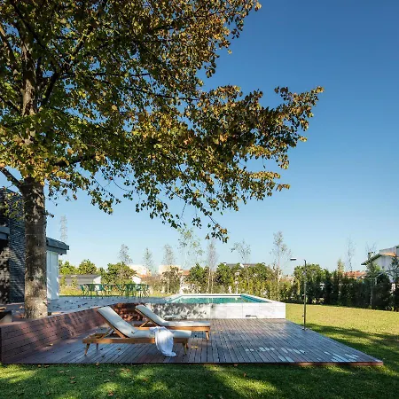 70's Wood House * Maía