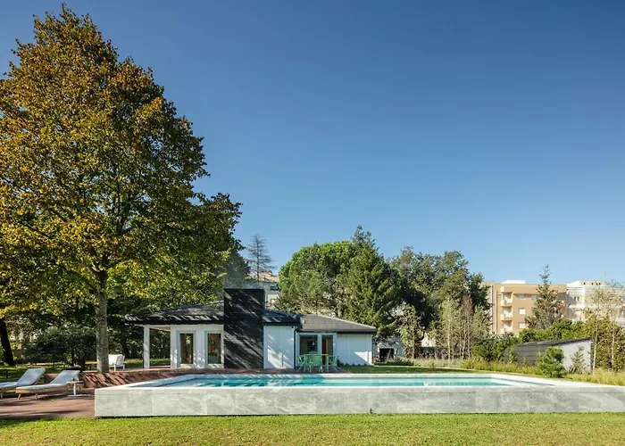 70's Wood House * Maía